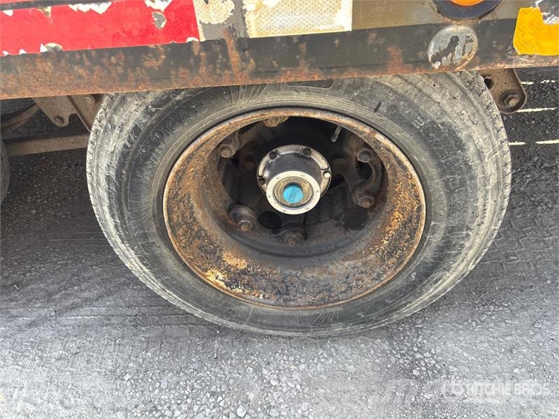 Interstate 40DLA 31 ft T/A Equipment Trailer Autovežių priekabos