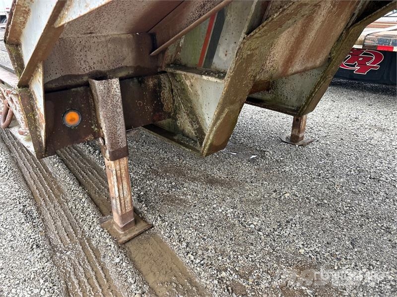 Interstate 70LBG 38 ft T/A Equipment Trailer Oprijwagen