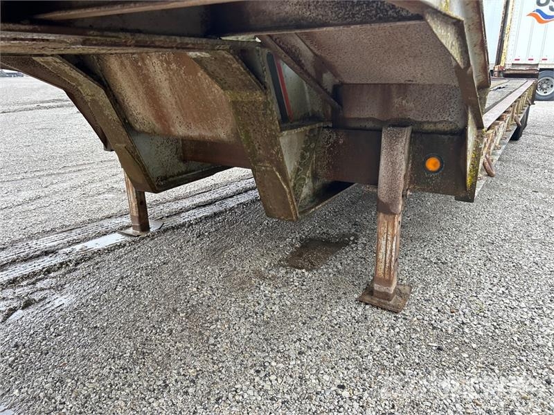 Interstate 70LBG 38 ft T/A Equipment Trailer Oprijwagen
