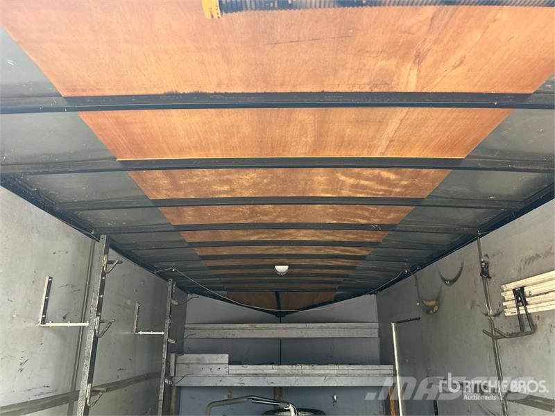 Interstate IFC714TA2 14 ft T/A Enclosed Trailer Gesloten opbouw trailers