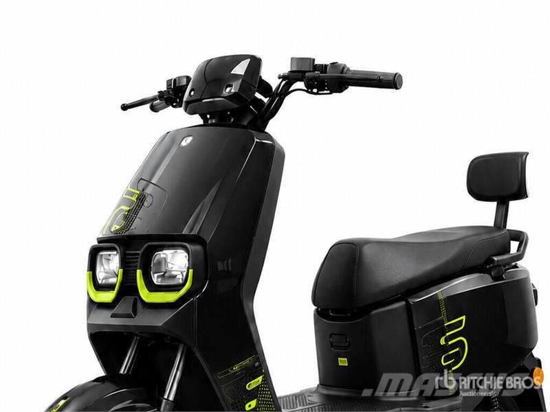  IRMOTO-BLACK Electric Moped (Unused) PKWs