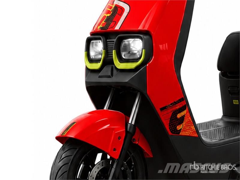 IRMOTO-RED Electric Moped (Unused) Carros