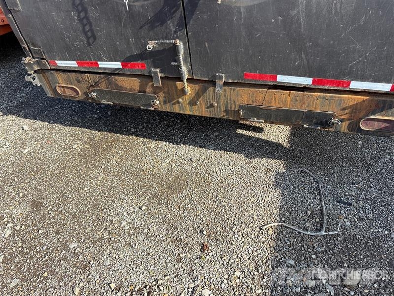Iron Star 14 ft T/A Dump Utility Trailer Bañera