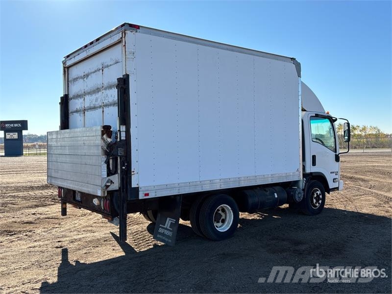 Isuzu NPR Furgons