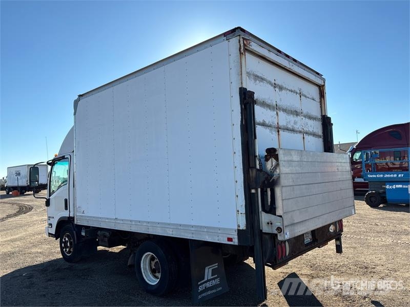 Isuzu NPR Furgons