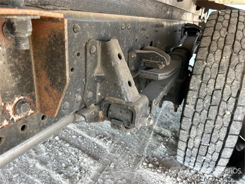 Isuzu NPR شاحنات بدرجة حرارة قابلة للضبط