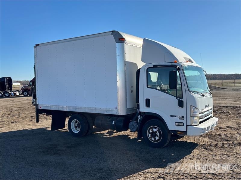 Isuzu NPR Furgons