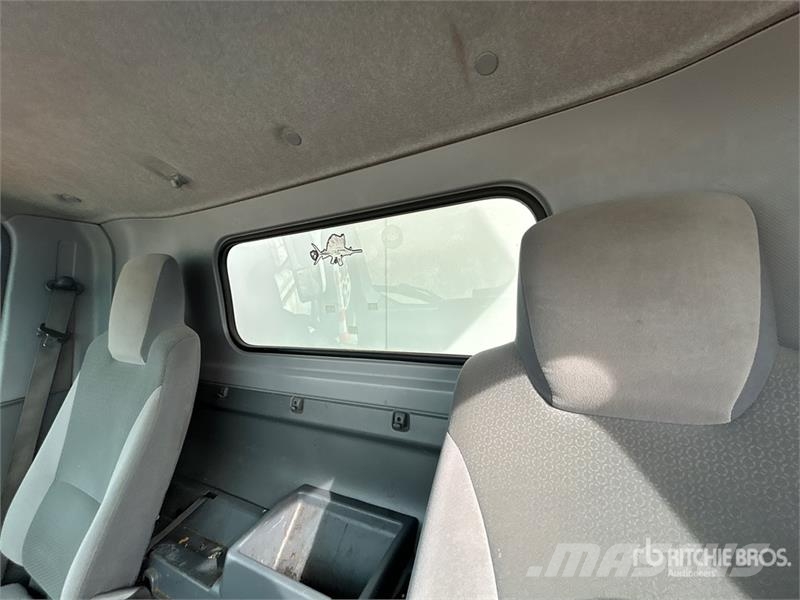 Isuzu NPR HD Kastenaufbau
