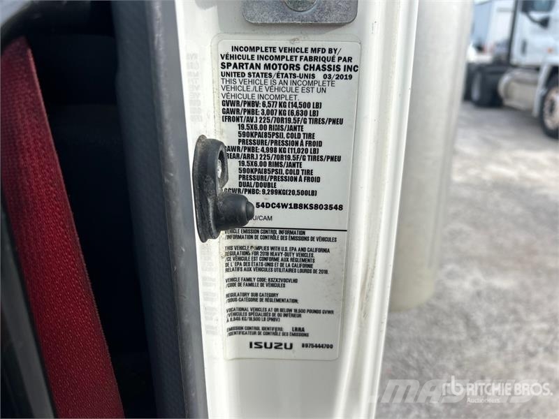 Isuzu NPR HD Kastenaufbau