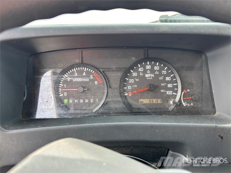 Isuzu NPR HD Kastenaufbau