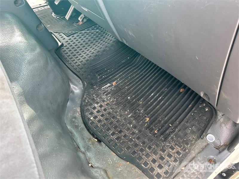 Isuzu NPR HD Kastenaufbau