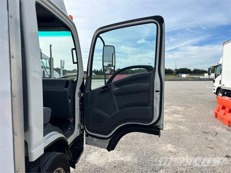 Isuzu NPR HD Kastenaufbau