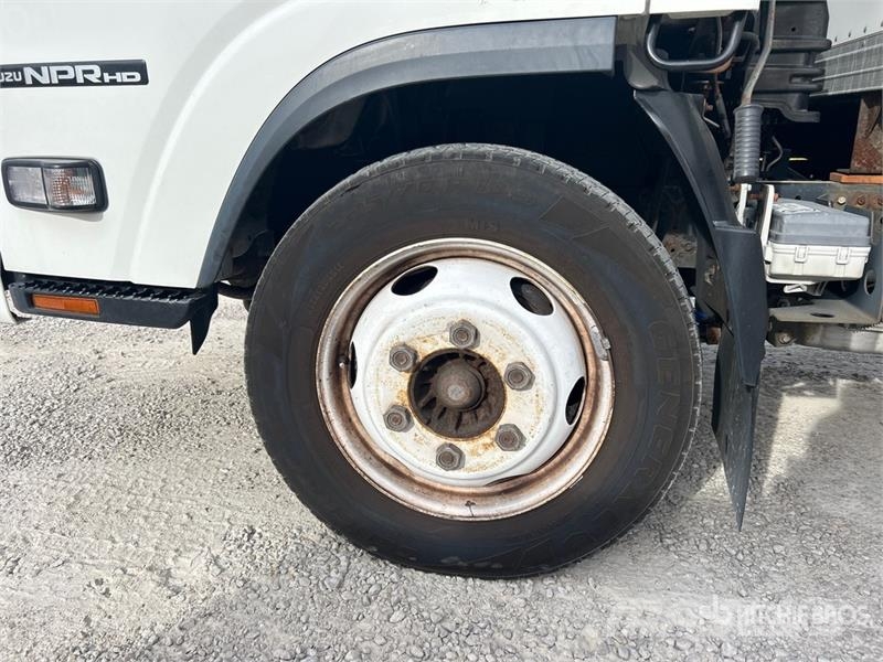 Isuzu NPR HD Kastenaufbau