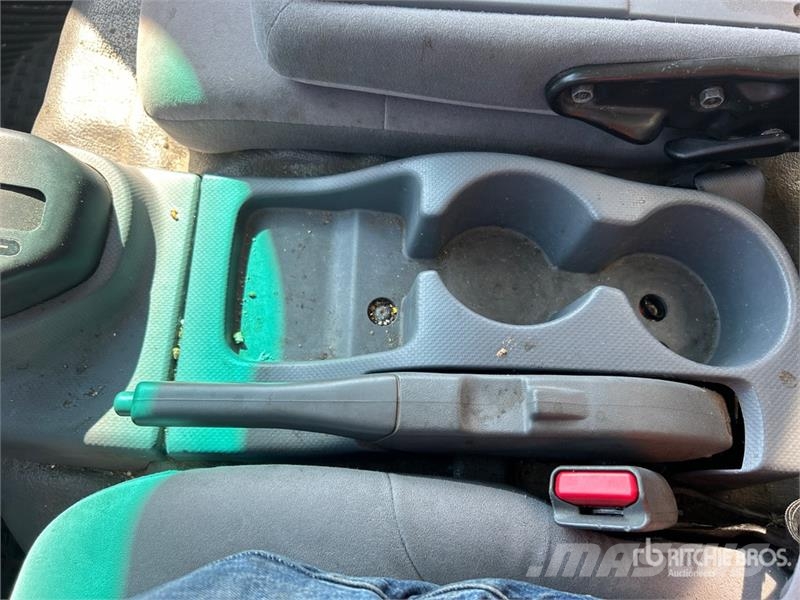 Isuzu NPR HD Kastenaufbau