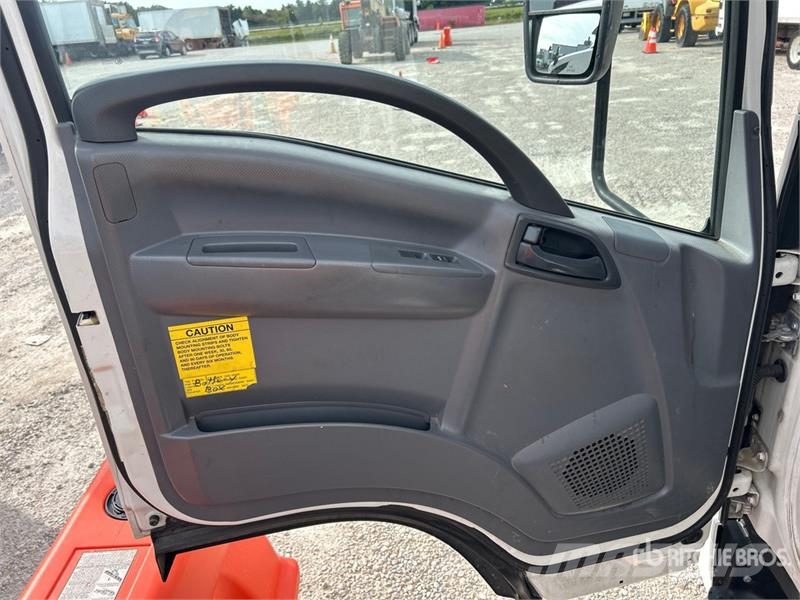 Isuzu NPR HD Kastenaufbau