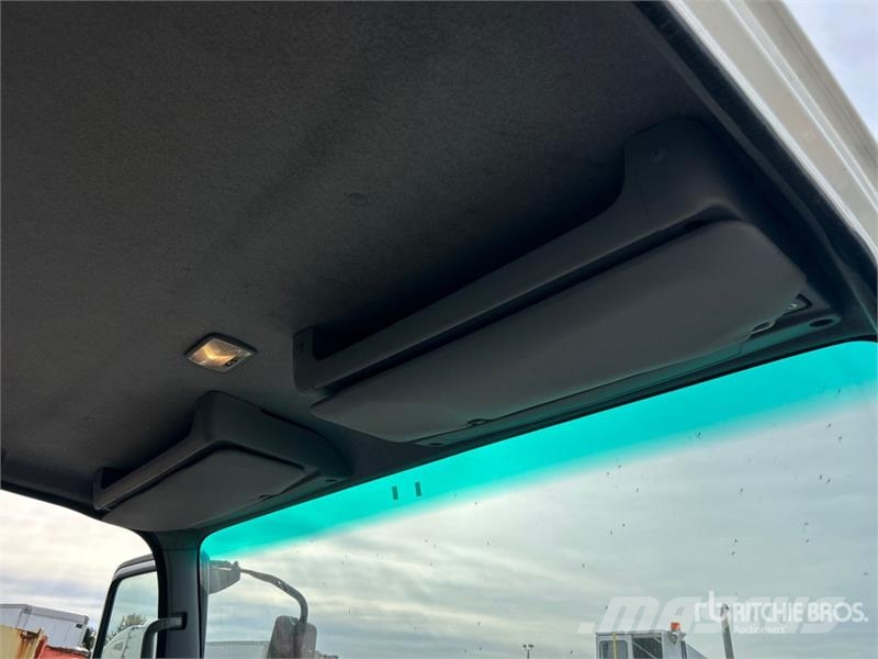 Isuzu NPR HD Kastenaufbau