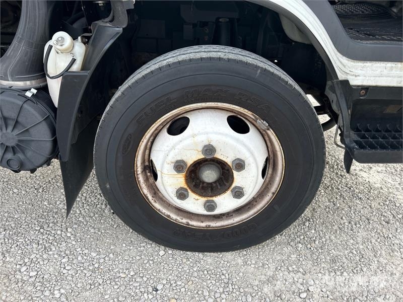 Isuzu NPR HD Kofferaufbau