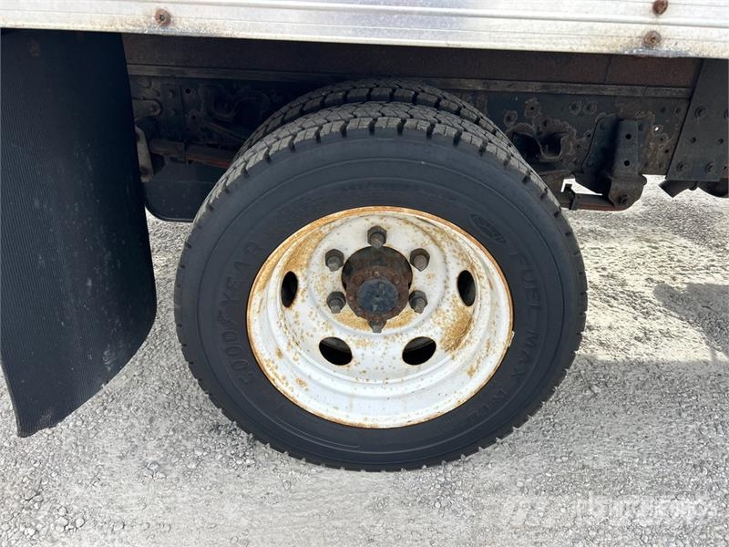 Isuzu NPR HD Kastenaufbau