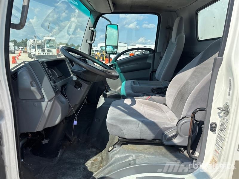 Isuzu NPR HD 탑차 트럭