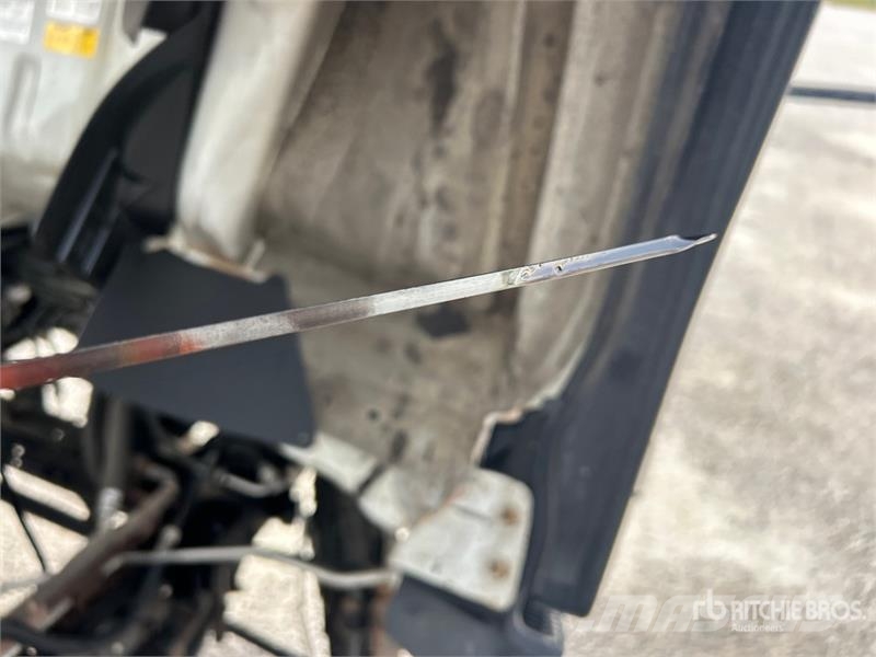 Isuzu NPR HD Kastenaufbau