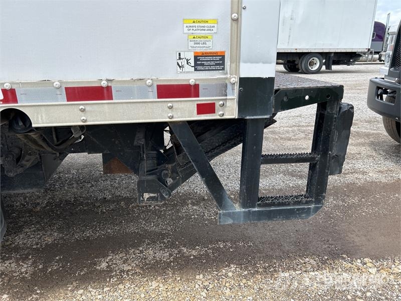 Isuzu NPR HD Camiones caja cerrada
