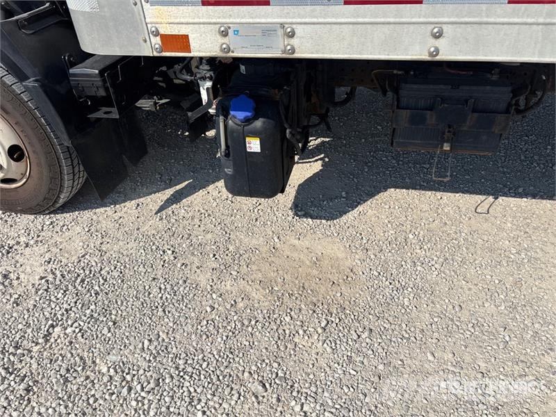 Isuzu NPR HD 탑차 트럭
