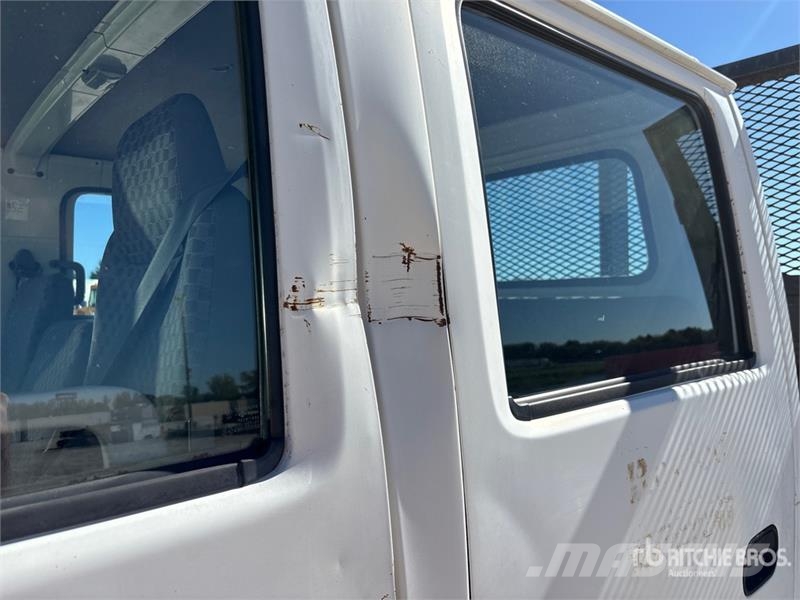 Isuzu NQR Camiones plataforma
