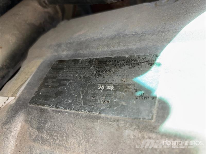 Isuzu NQR Camiones plataforma