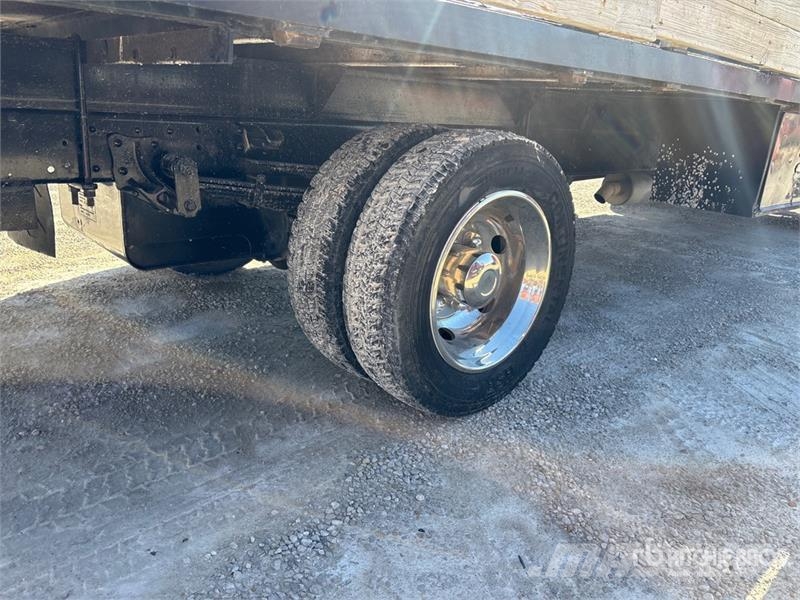 Isuzu NQR Camiones plataforma