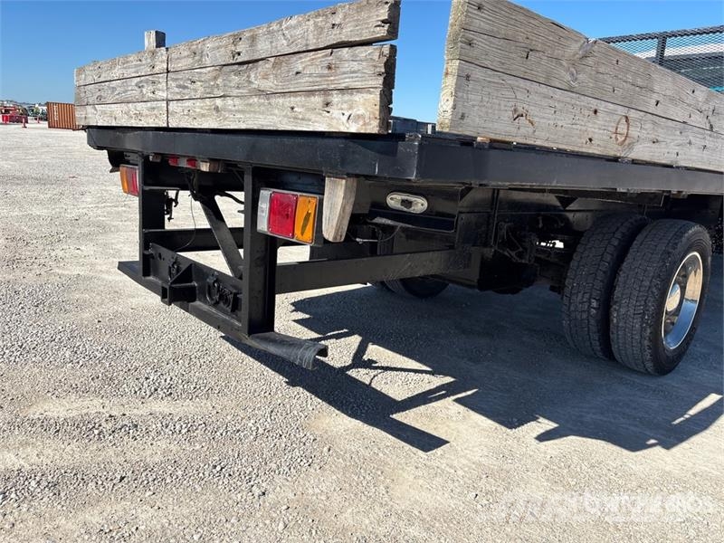 Isuzu NQR Camiones plataforma