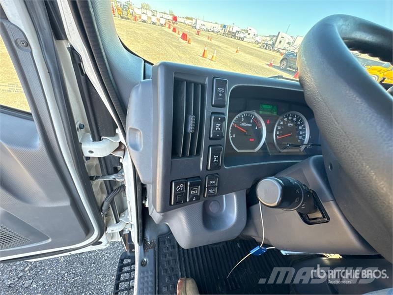 Isuzu NQR 4x2 Mobile Shredding Truck Muud veokid