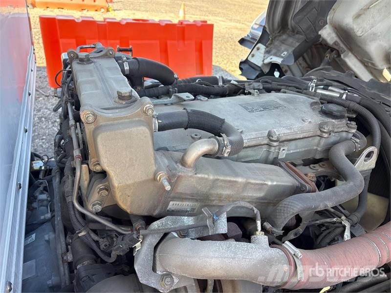 Isuzu NQR 4x2 Mobile Shredding Truck شاحنات أخرى