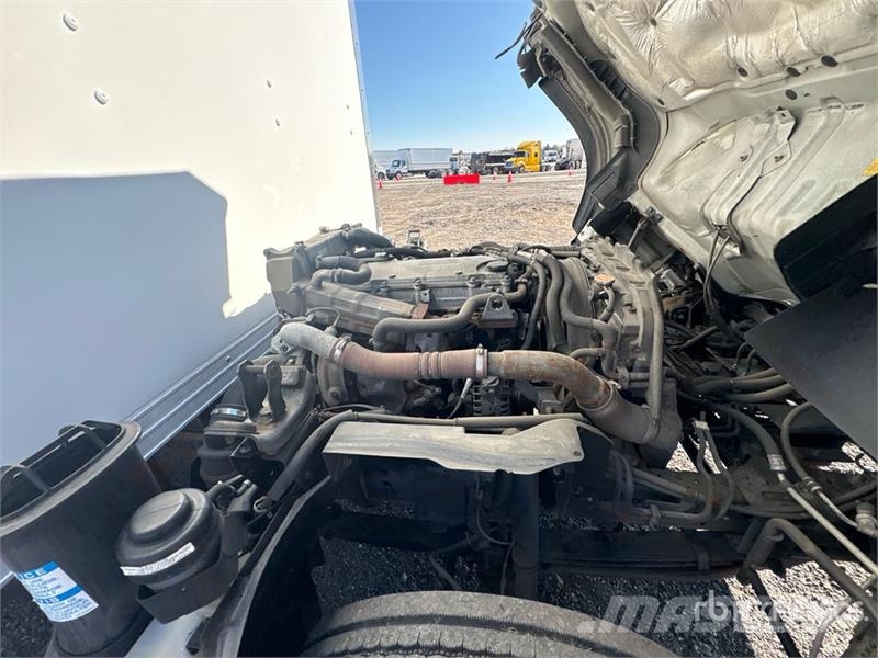 Isuzu NQR 4x2 Mobile Shredding Truck شاحنات أخرى