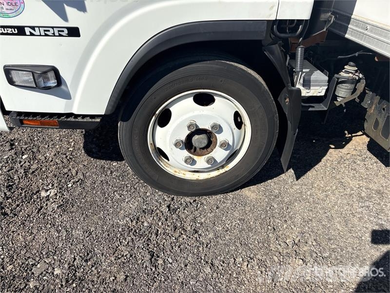Isuzu NQR 4x2 Mobile Shredding Truck شاحنات أخرى