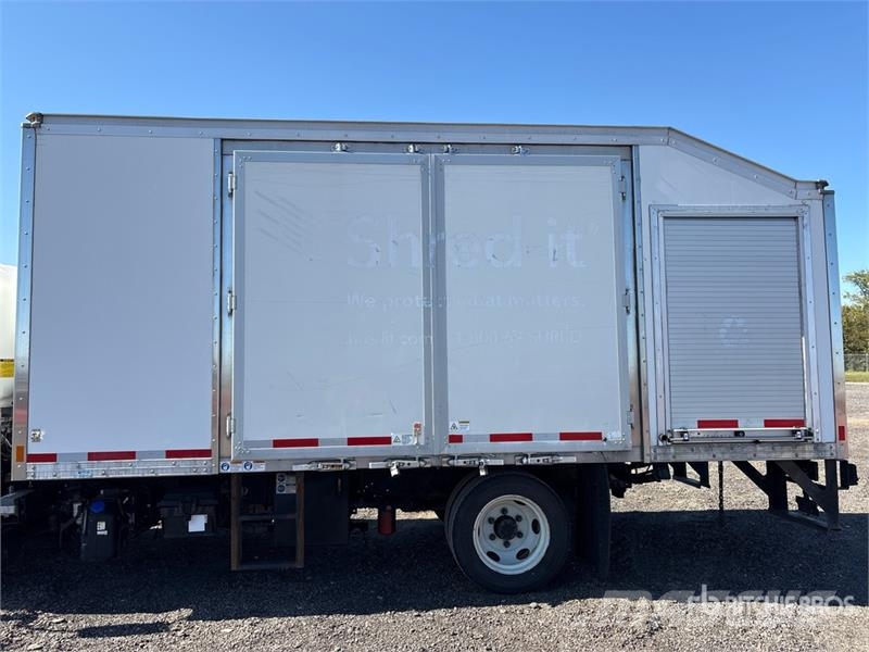 Isuzu NQR 4x2 Mobile Shredding Truck شاحنات أخرى