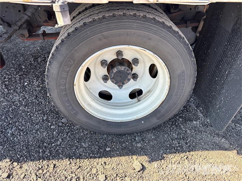Isuzu NQR 4x2 Mobile Shredding Truck شاحنات أخرى