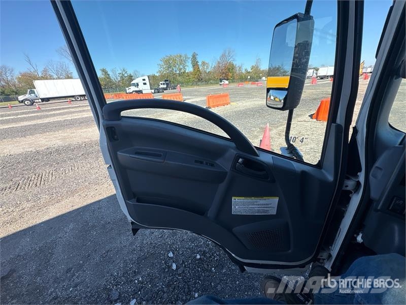 Isuzu NQR 4x2 Mobile Shredding Truck شاحنات أخرى