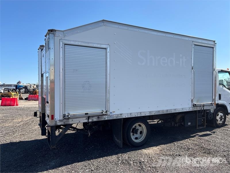 Isuzu NQR 4x2 Mobile Shredding Truck شاحنات أخرى