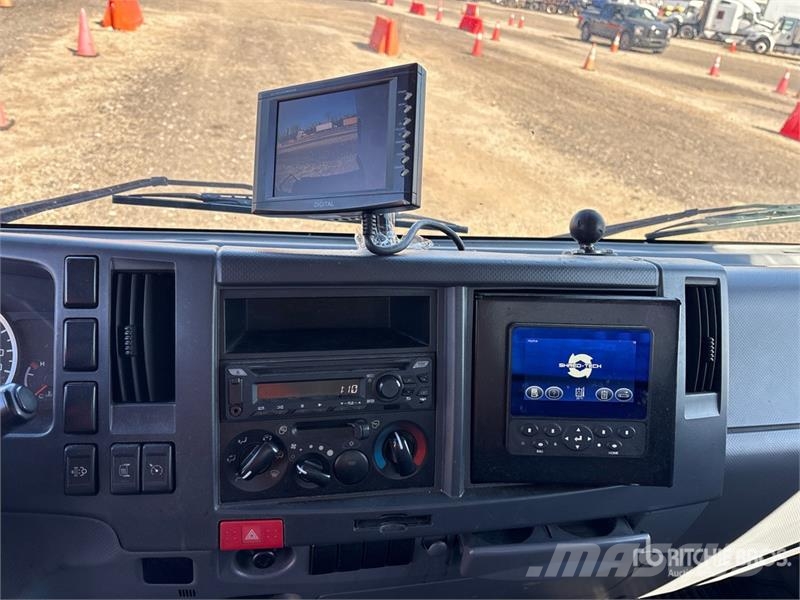 Isuzu NQR Mobile Shredding Truck Drugi tovornjaki