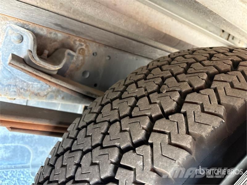 Isuzu NQR Mobile Shredding Truck Drugi tovornjaki