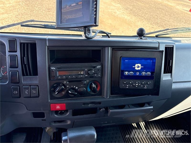 Isuzu NQR Mobile Shredding Truck Drugi tovornjaki