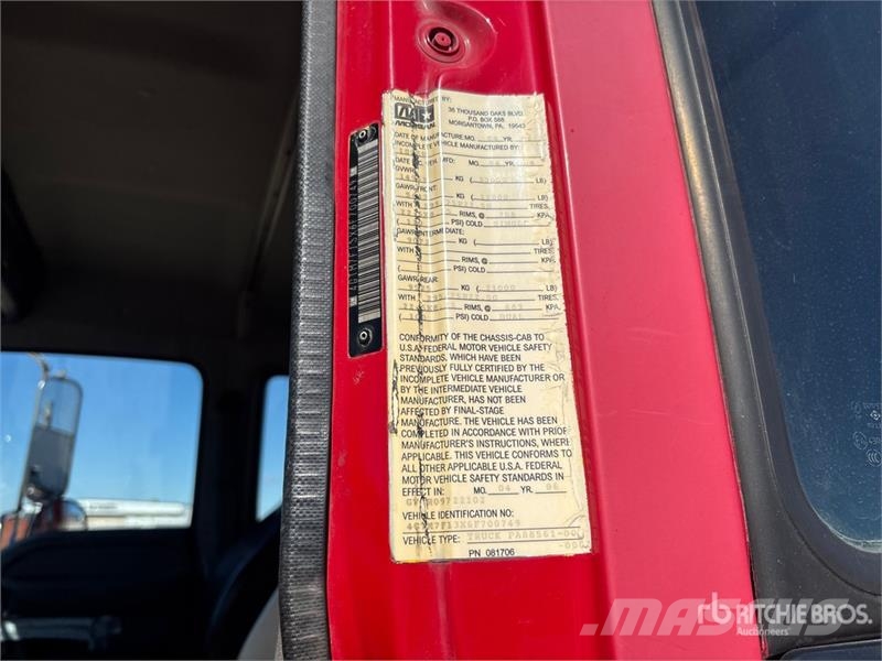 Isuzu T7F042 4x2 Refrigerated Truck Kravas automašīnas - refrižeratori