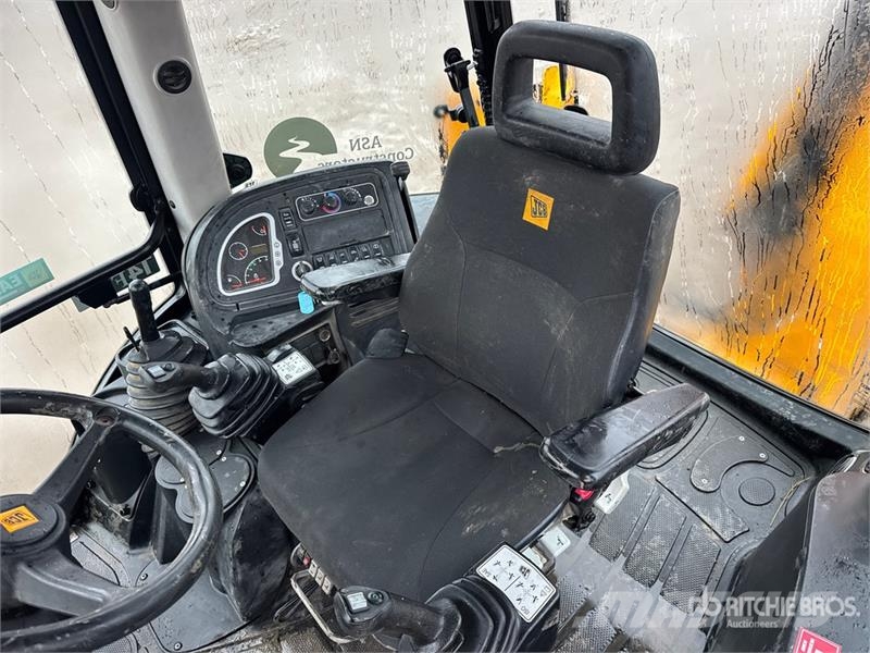 JCB 4CX 14HFCA 4x4x4 Backhoe Loader Ekskavatori-iekrāvēji