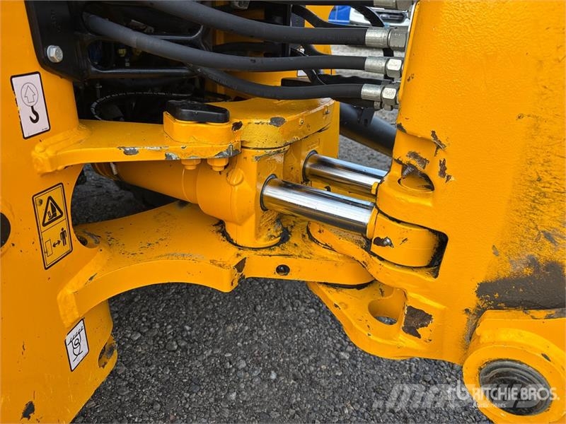 JCB 4CX 14HFCA 4x4x4 Backhoe Loader Rovokopači