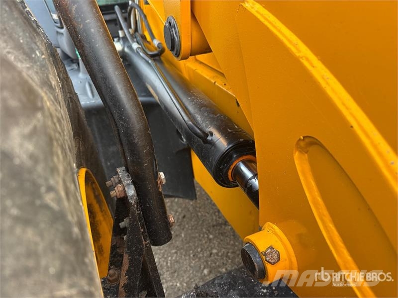 JCB 4CX 14HFCA 4x4x4 Backhoe Loader Rovokopači