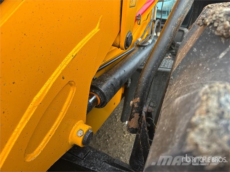 JCB 4CX 14HFCA 4x4x4 Backhoe Loader Rovokopači