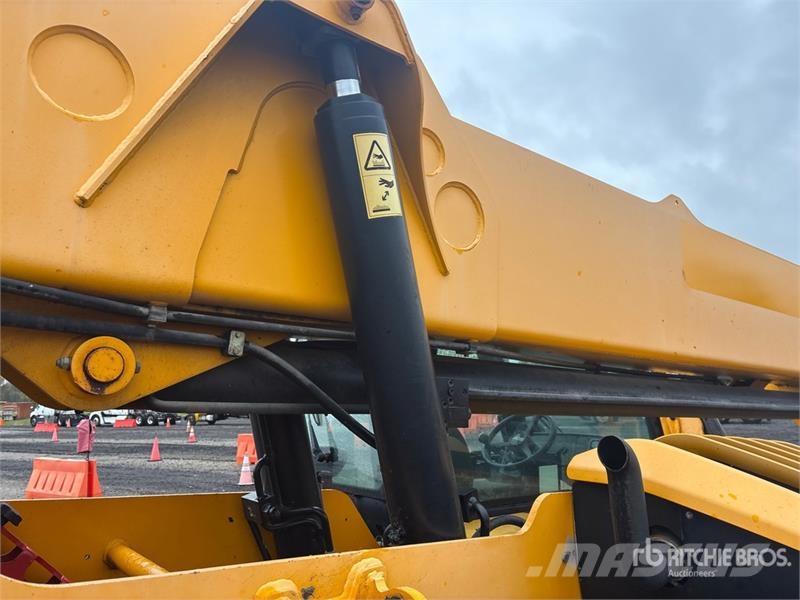 JCB 512-56 텔러 핸들러