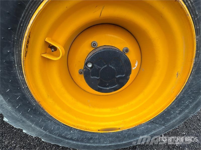 JCB 512-56 텔러 핸들러