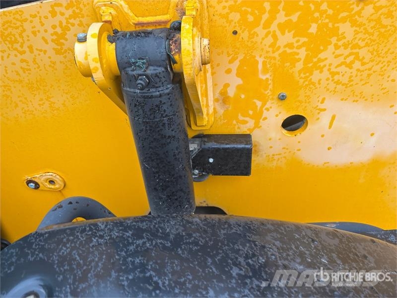 JCB 512-56 텔러 핸들러