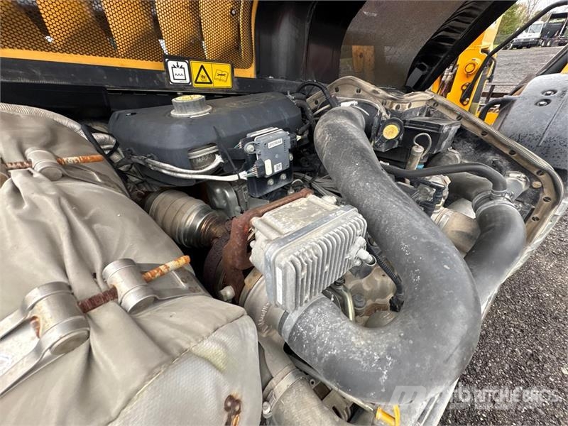 JCB 512-56 텔러 핸들러